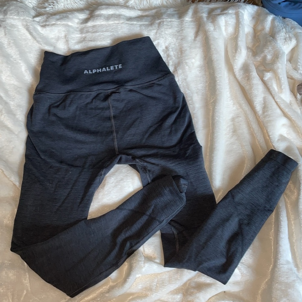 Alphalete leggings